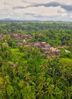 Menemukan Kembali Jiwa Petualang Melalui Jelajah Destinasi Tersembunyi di Pelosok Nusantara