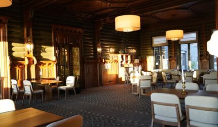 Menelusuri Lorong Waktu di Hotel Legendaris Indonesia yang Menyimpan Sejarah dan Kemewahan Lintas Zaman