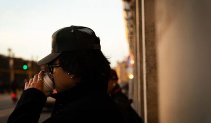 Menjelajah Pelosok Dunia Tanpa Terburu-Buru: Mengapa Tren *Slow Travel* Kini Makin Diminati Wisatawan Indonesia