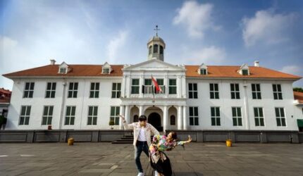 Menelusuri Jejak Hotel Legendaris Indonesia: Menginap di Tengah Kemewahan Sejarah Bangsa