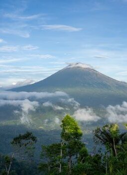 Pesona Banda Neira: Merawat Hening dan Jejak Rempah di Ujung Maluku Tengah
