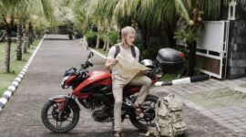Perencanaan matang dan pendekatan taktis dalam memilih moda transportasi serta tempat menginap menjadi kunci utama menciptakan perjalanan liburan yang berkesan tanpa membebani keuangan pribadi.
