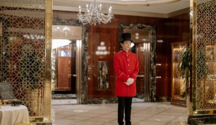 Menjelajahi Lorong Waktu Melalui Kemewahan Abadi Hotel Bersejarah Paling Ikonik di Dunia