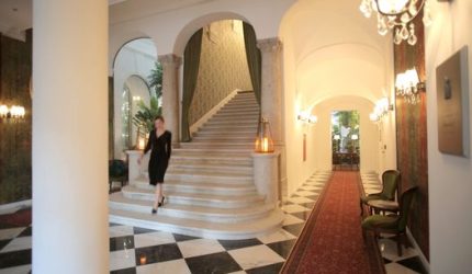 Menelusuri Jejak Sejarah Hotel Dunia dari Karavanserai Kuno Hingga Era Resort Modern