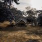 Suasana tenang pagi hari di perkampungan adat Sumba Timur yang menawarkan kehangatan interaksi masyarakat lokal serta pemandangan perbukitan yang megah.