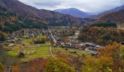 Menyusuri Jejak Musim Gugur Melalui Tren Wisata Lambat di Kota Kecil Jepang